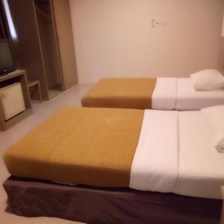 Tongpoon Hotel Bangkok Eksteriør billede