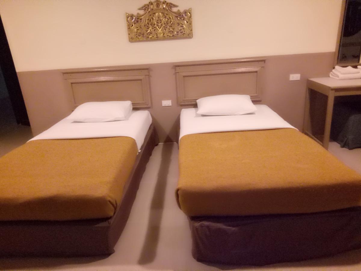 Tongpoon Hotel Bangkok Eksteriør billede